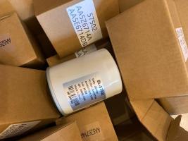 Professional oil filter quality inspection and secure packaging process