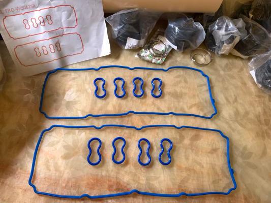 Valve Cover Gasket Set VS50902R VS50836 for 5.0L Coyote V8 engine